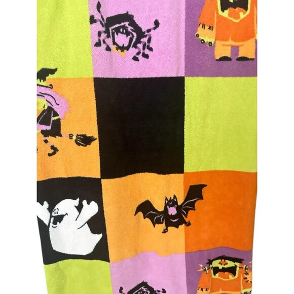 Halloween Fleece Throw Blanket Ghost Bat Spider Witch Frankenstein - Picture 3 of 4
